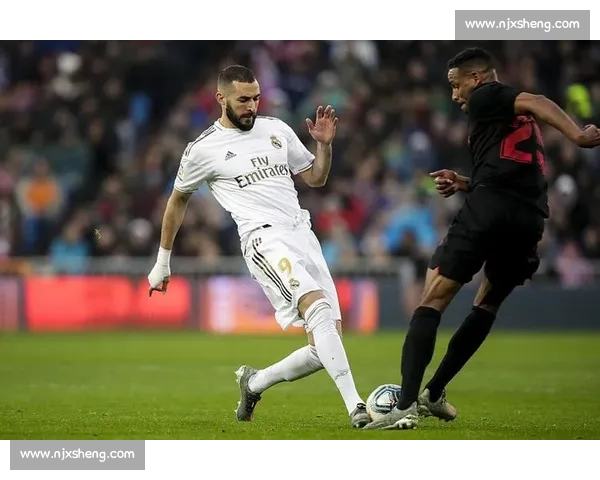 西甲联赛新格局解析豪门争霸与新星崛起之路战术革新与赛季走势前瞻